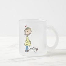 Erwartung der Baby-T-Shirts und der Geschenke Tee Tasse