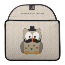 Eule mit dem Schnurrbart und Hut MacBook Pro Sleeve
