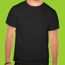 EvilBrau Becher auf Schwarzem t-shirts