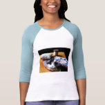 Faden, Nadelkissen und Stoff Tshirt