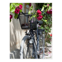 Fahrräder und Rosen in Schweden Postkarte