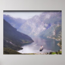 Fjord und das QE2 Posterdrucke