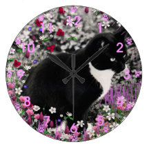 Freckles in den Blumen II - Tux-Katze Uhren
