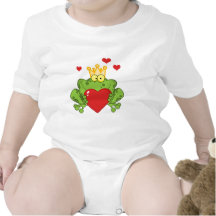 Frosch-Prinz Holding A Red Heart Tshirt