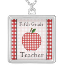 Fünfter Grad-Lehrer-rote Gingham-Apple-Halskette
