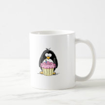 Geburtstags-Pinguin mit kleinem Kuchen Kaffee Tassen