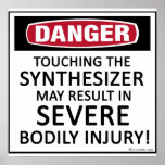 Gefahrensynthesizer Poster