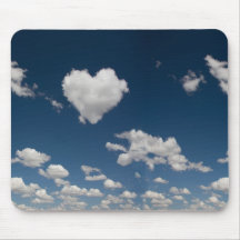 Geformte Wolke des Herzens Mousepads