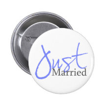 Gerade verheiratet (blaues Skript) Anstecknadelbuttons