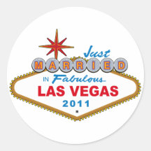Gerade verheiratet in fabelhaftem Las Vegas 2011 Runder Sticker