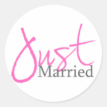 Gerade verheiratet (rosa Skript) Runde Sticker