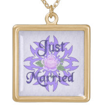 Gerade verheiratete Lavendel-Rose Schmuck