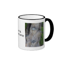 Gesicht im Zypresse-Baum, Kaffeehaferl