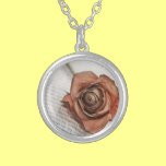 getrocknete Rose halsketten