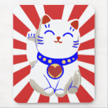Glückliche niedliche neko Katze auf steigender Son Mousepad