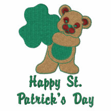 Glücklichen St Patrick Tagesteddy-Bär und Kleeblat