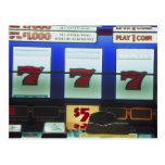 Glücklicher Spielautomat-Sieger Postkarten