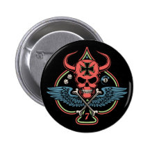 Glücklicher Winged maltesischer Teufel-Schädel der Anstecknadelbuttons