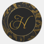 Gold des Monogramm-H und schwarzes Damast-Hochzeit Aufkleber