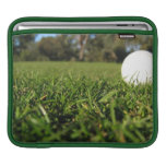 Golfball auf Kurs iPad Hülse Sleeves Für iPads