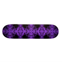 Gotischer schwarzer und lila Entwurf Personalisierte Skateboards