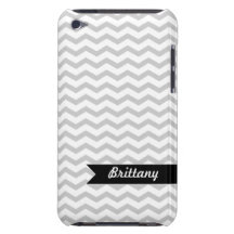 Graues Zickzack mit schwarzem personalisiertem Auf iPod Touch Cover