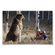 Grizzy Bär u. 2 Kinder Photographischer Druck