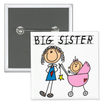 Große Schwester mit kleine Schwester-T-Shirts und  Anstecknadel