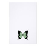 Großer grüner u. schwarzer Schmetterling Bedrucktes Papier