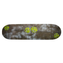 Grüne Verzierungen Personalisiertes Skateboard