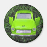 Grünes Auto Kühlschrankmagnet