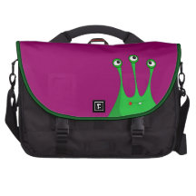 Grünes Cartoon-alien Laptoptaschen