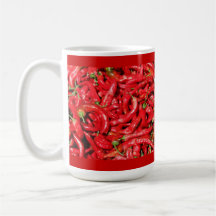 Heiße roter Paprika-Pfeffer draußen im Sommer Sun Kaffeehaferl