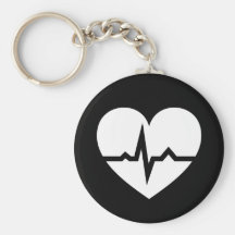 Herz mit ECG Wellenkardiologen oder Herzkrankensch Schlüsselband
