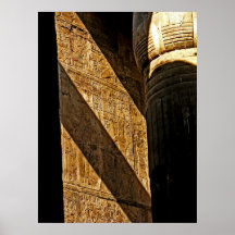 Hieroglyphen im Schatten Plakate