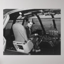 Howard Hughes im gezierte Gans-hölzernen Flugzeug Plakat
