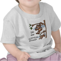 Ich bin das T-Shirt des kleinen Bruders