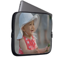 Ihr Baby auf einer Laptophülse Computer Sleeve Schutzhülle