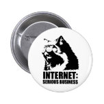 Internet: Ernstes Geschäft (lolcat lustiges T-Shir Anstecknadel