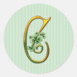 Irisches Goldmonogramm C Runde Sticker