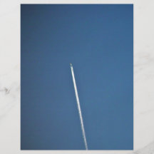 Jety, das einen Contrail fallenläßt Flyer