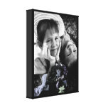 "Junger BlumenLeinwand-Druck der Liebe-" KindB&W Gespannter Galeriedruck