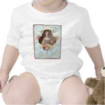 Junger Marie Antoinette mit rosa Rosen T-shirt