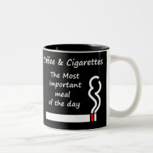 Kaffee und Zigaretten-Becher Kaffee Haferl