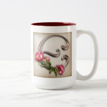 Kaffeetasse mit herrlicher verzierter Initiale E