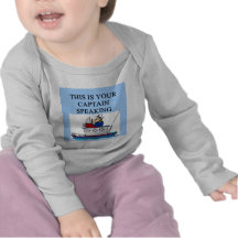 Kapitänbootfahrt-Segelnwitz Tshirts