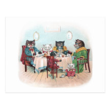 Katzen-Familie sitzt sich hin, um zu frühstücken Postkarte