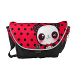 Kawaii Panda auf schwarzen roten Tupfen Kurier Tasche