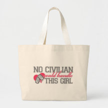 Kein Zivilist könnte dieses Mädchen behandeln Tasche
