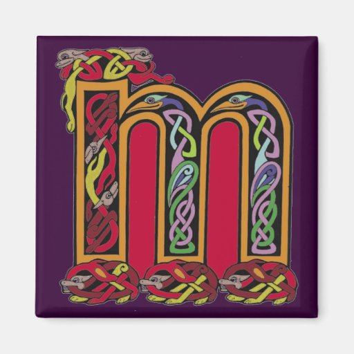 Keltischer Magnet des Buchstabe-"M" -